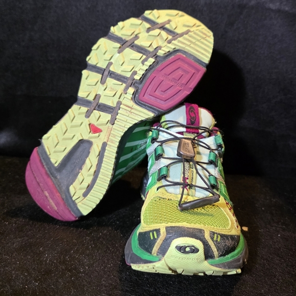 Salomon Women's Lime and Magenta Size 5 - Picture 8 of 9